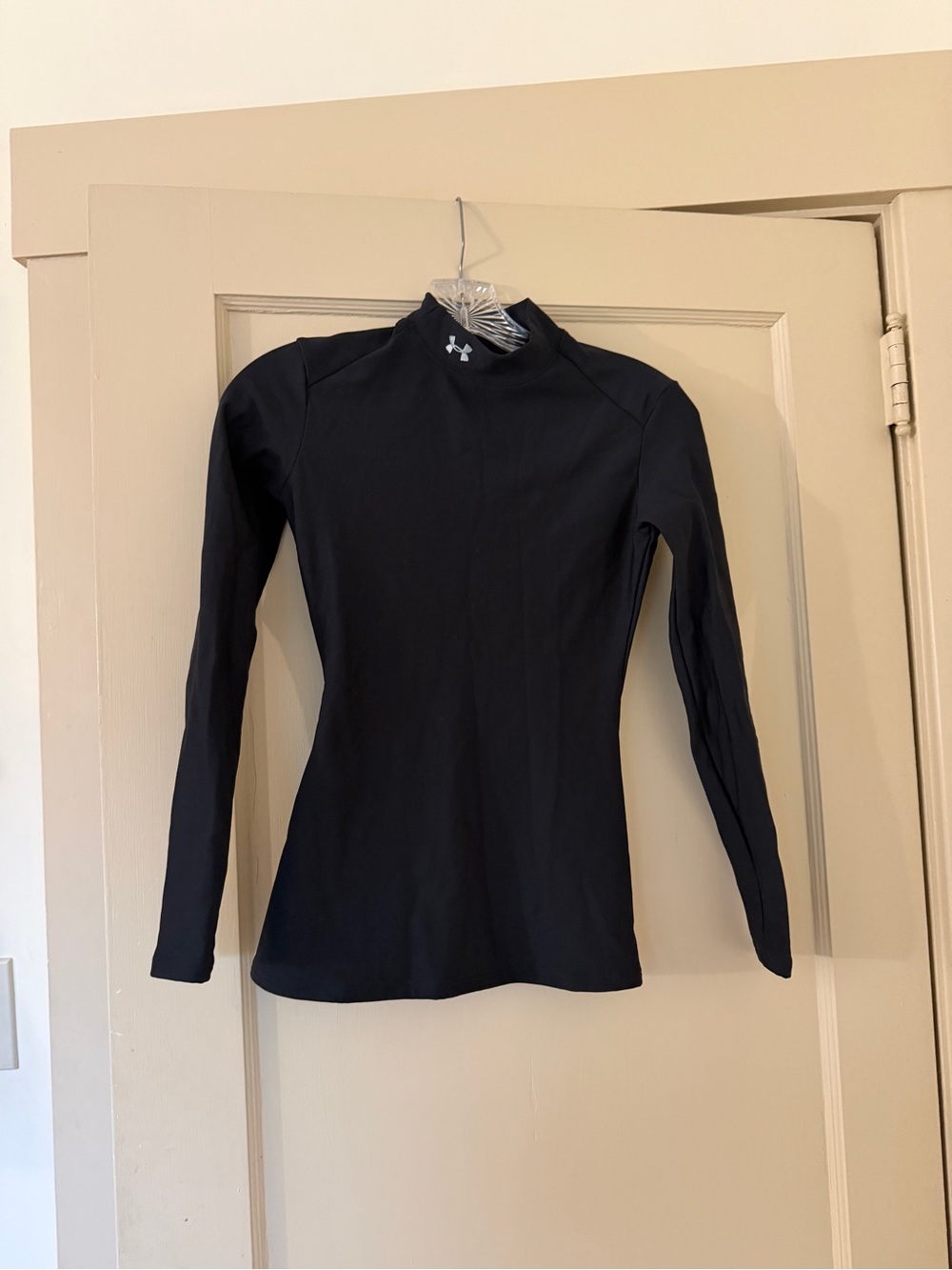Under Armour Women’s Black Long-Sleeve Performance Top